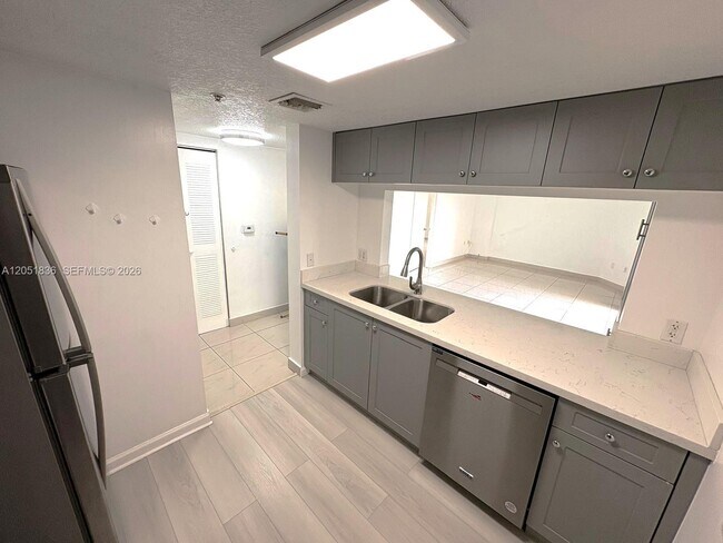 Photo - 280 SW 20th Rd Unit 504