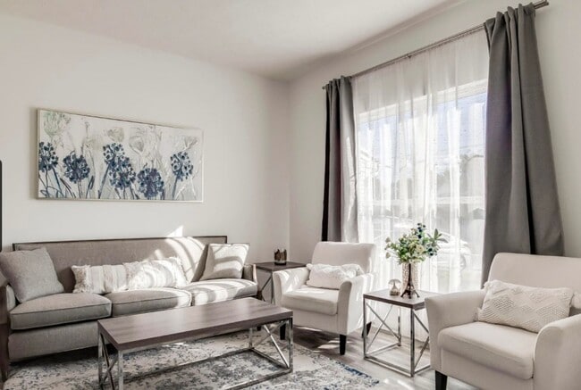 Photo - 4BR/2/5 Bath Home for Rent - Overlook at Eastwood - Two Car Garage!