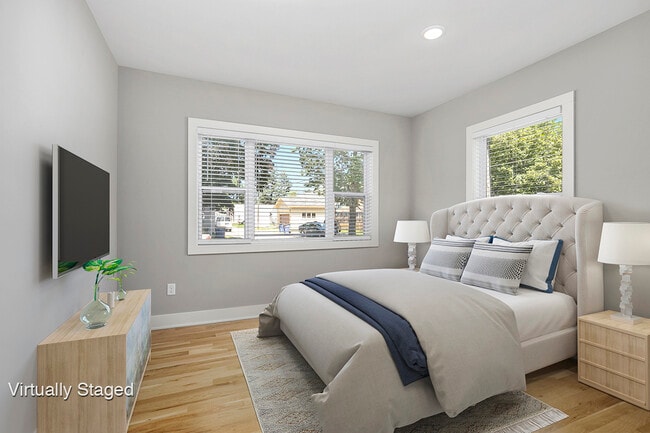 Building Photo - 654 11th St NW Unit 1