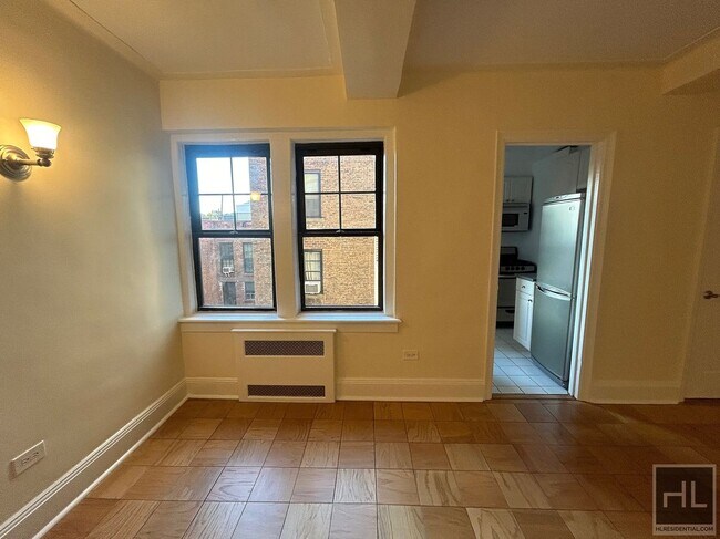 Photo - Christopher Street Unit 6E