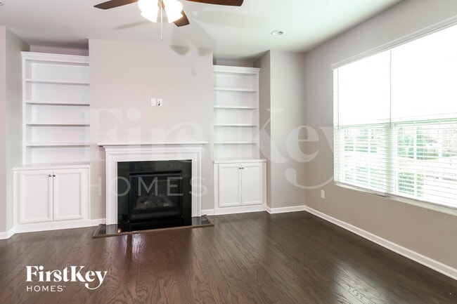 Photo - 205 Barberry Dr