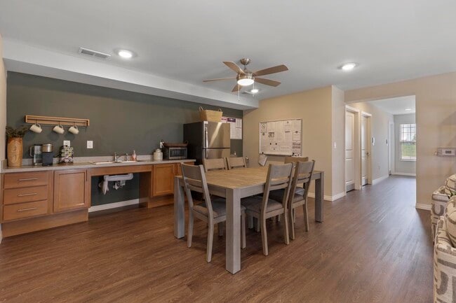 Photo - Montgomery Crossing