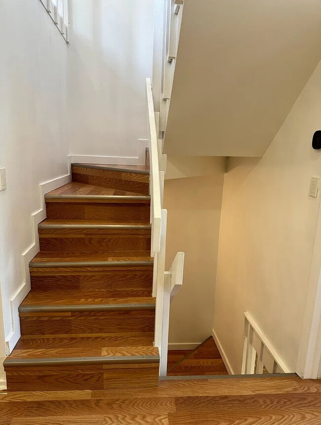 Photo - 149 Forest Ave Unidad B