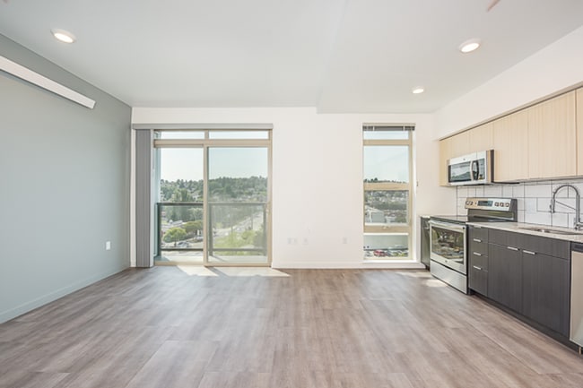 Photo - Crane Interbay Apartments