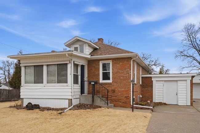 Building Photo - 4301 17th Ave
