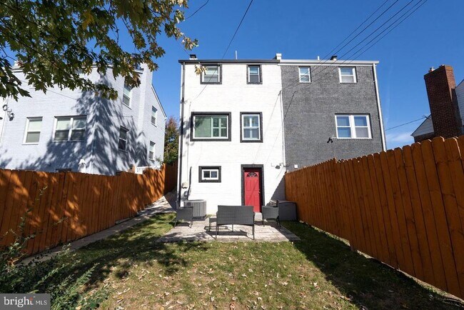 4355 G St SE