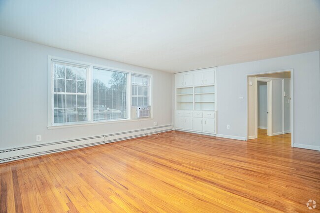 2BR, 1BA - 1260SF Living Room