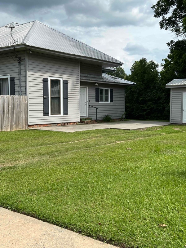 Building Photo - 212 N Caswell St Rental