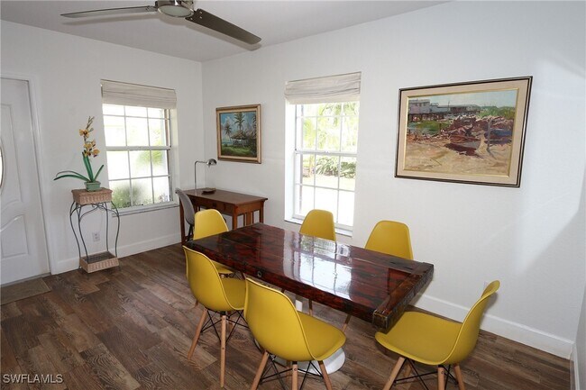 Photo - 714 11th St N