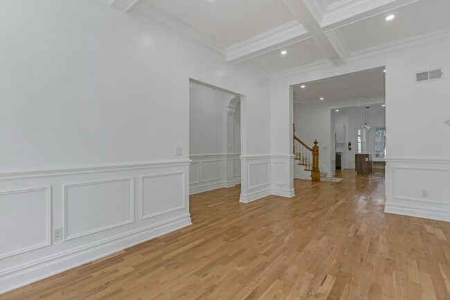 Photo - 52 Brinkerhoff St Unit B