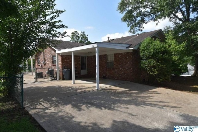 Photo - 3500 Colonial Dr