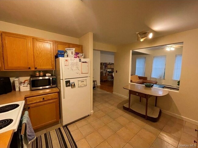 Photo - 176 Main St Unit A