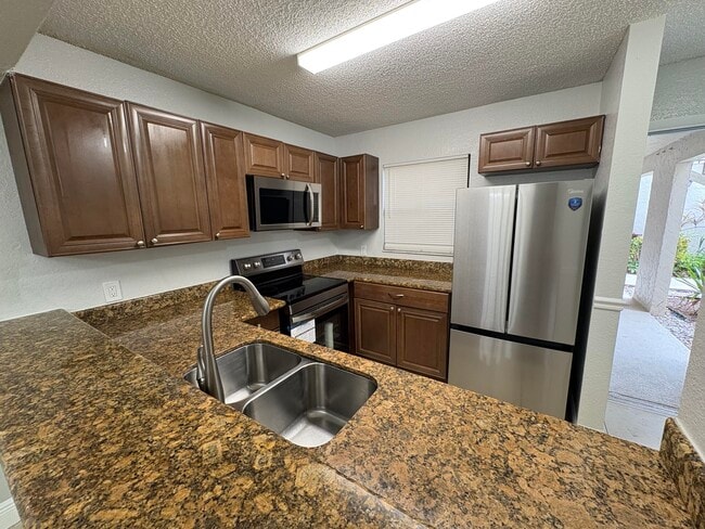 Photo - 1541 Balfour Point Dr Unit A