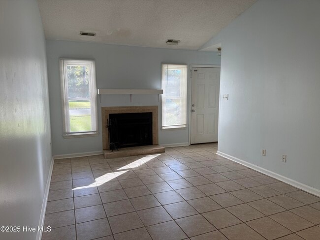Photo - 133 Twin Wood Dr