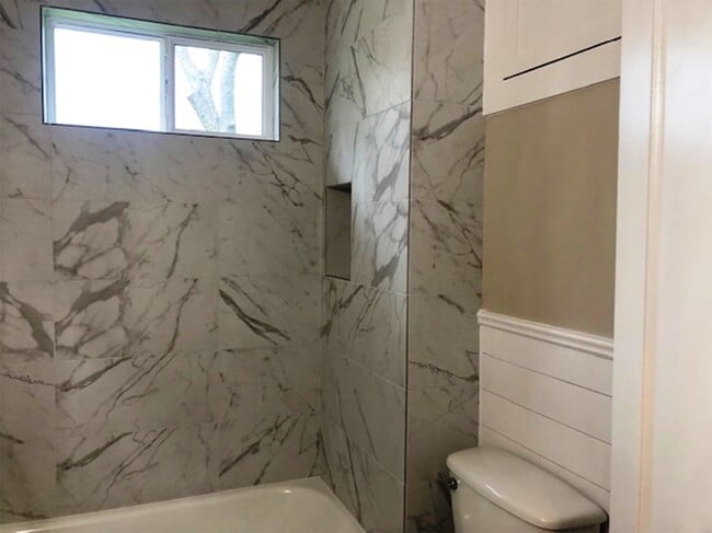 Photo - 3022 School St