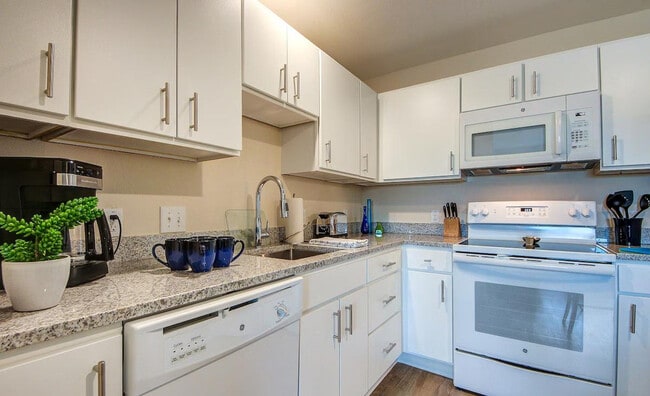2220 N Glenville Dr Unit SI ID1039339P