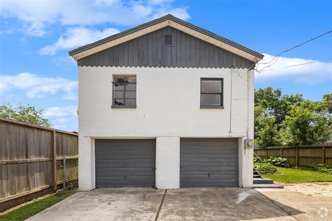 Building Photo - 5406 Sheldon St Unit A Rental