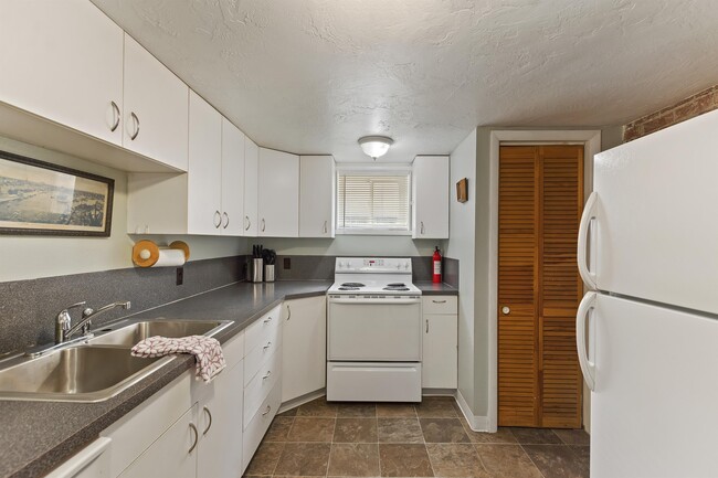 Photo - 1416 Chrisway Dr