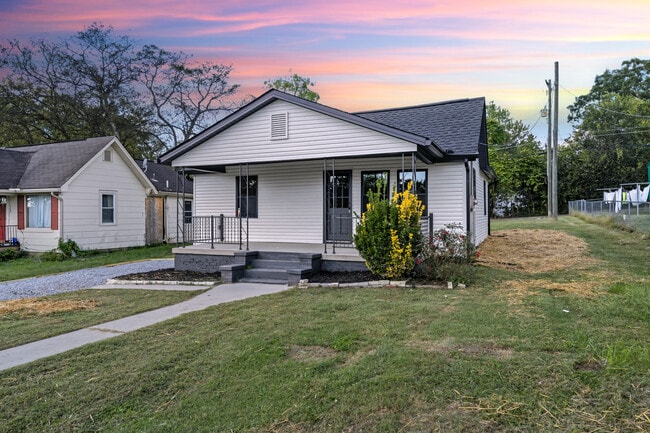 Photo - 2631 Carson Ave