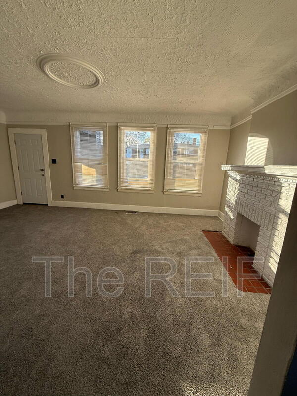 Photo - 16188 Lawton St Unit 2 Upper