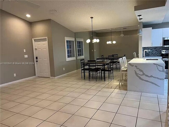 Photo - 3592 Coco Lake Dr