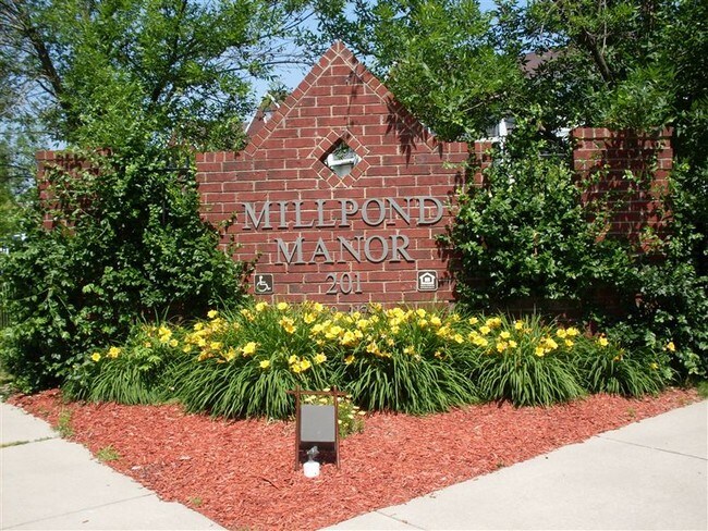 Millpond Manor