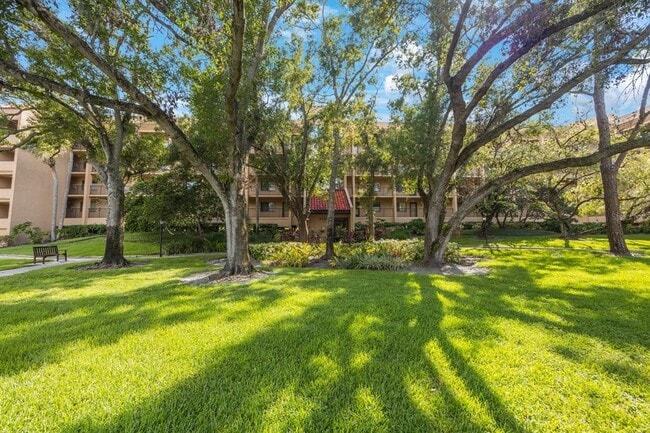 Building Photo - 3078 Eastland Blvd Unit 304 Rental