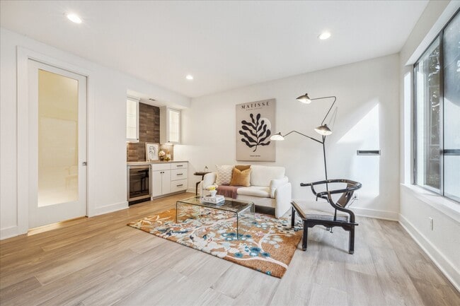 Photo - 40 River Hollow Ln