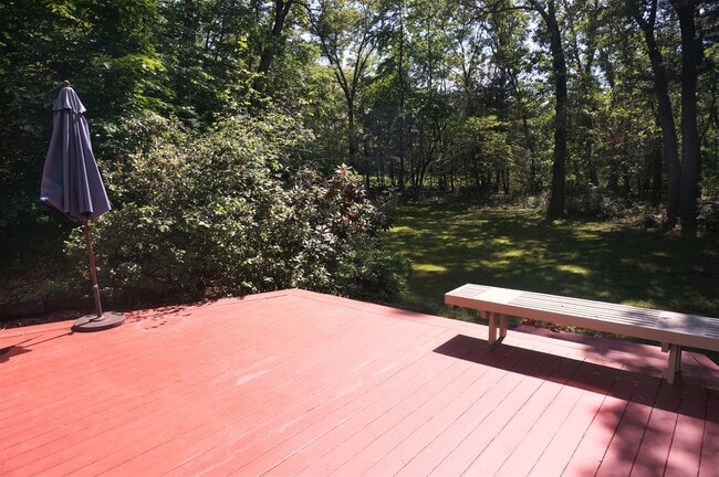 Photo - 18 Pequot Rd