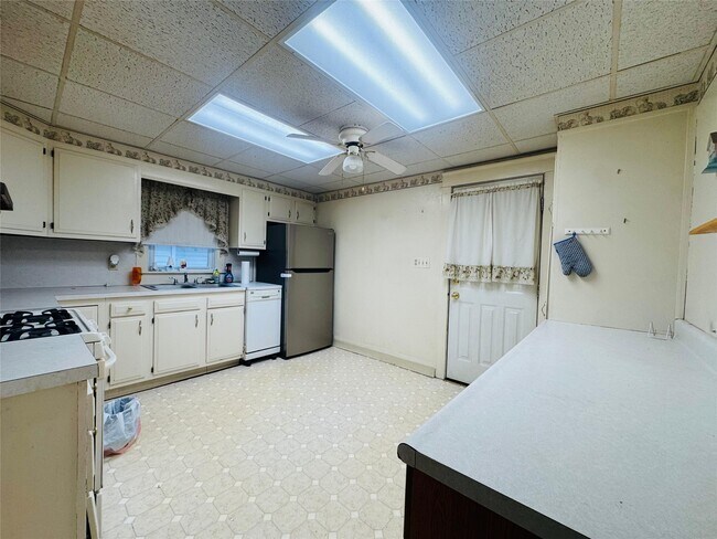 Photo - 121 N McKinley Ave