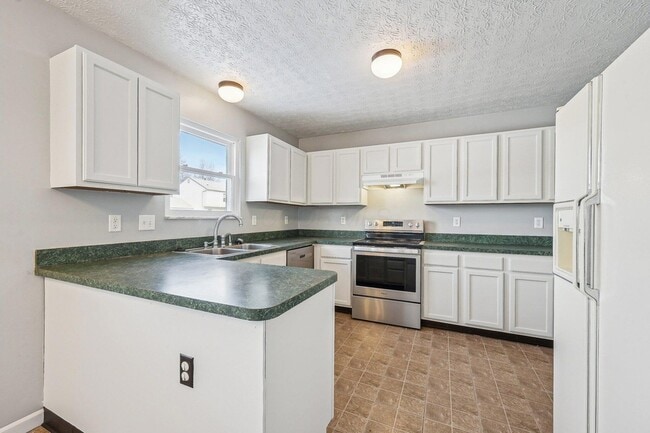 Photo - 848 Robmeyer Dr