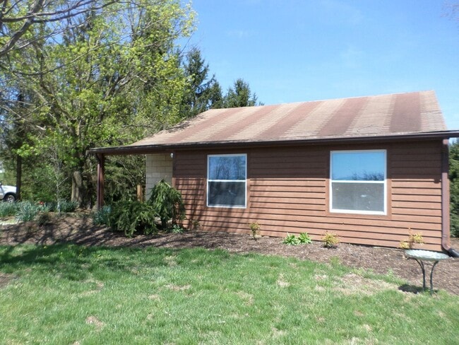 Photo - 1806 Brooksfield Rd