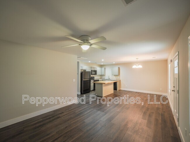 Photo - 40 Creekside Ln