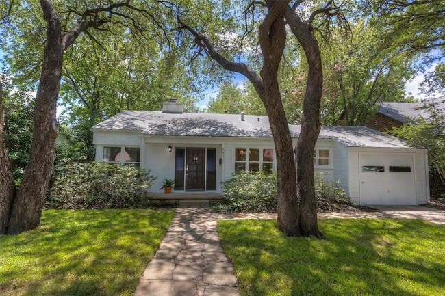 Photo - 6417 Darwood Ave