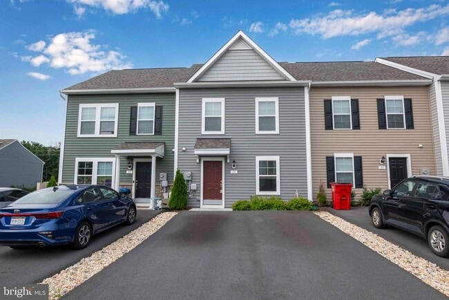 Photo - 15 PITCH PINE Ct Townhome