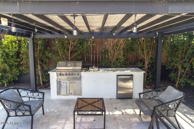 Photo - 5323 N 6th St