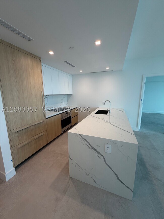 Photo - 2411 Laguna Cir Unit 2508