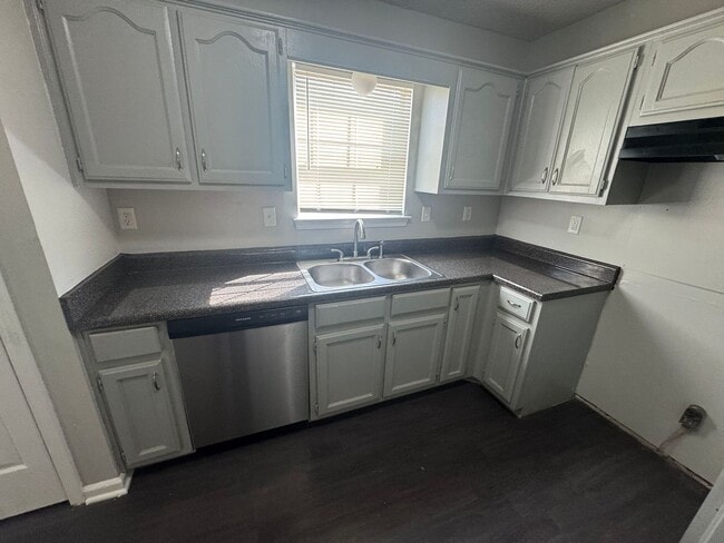 Photo - 10101 Stephenson Ln