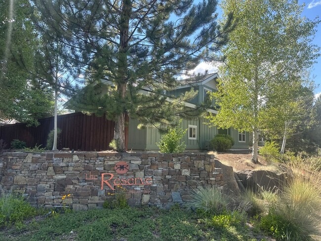 115 Northwest Mount Washington Drive