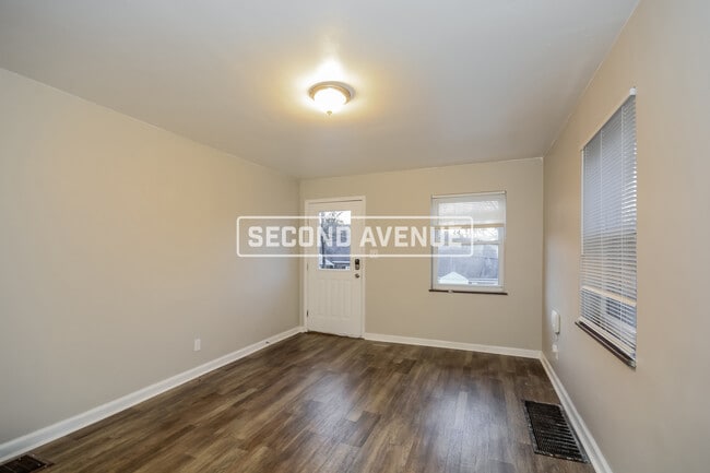 Photo - 3052 Worthington Ave