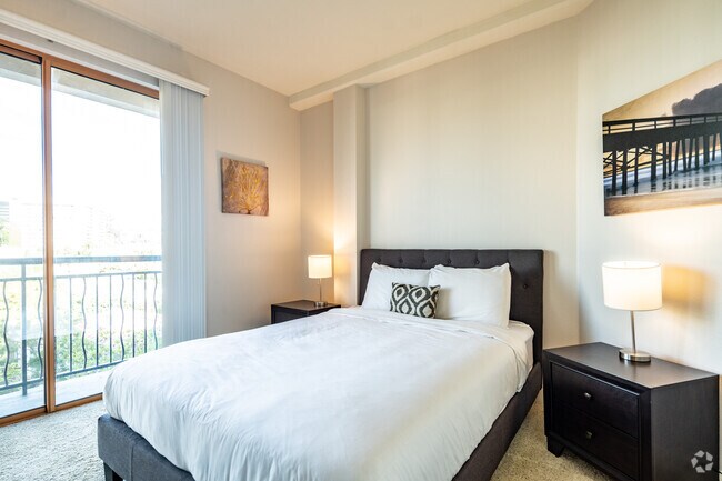 2HAB, 2BA-1,355 ft² - LA Luxury Furnished Housing