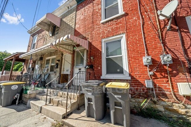 Building Photo - 159 Jefferson Ave Rental