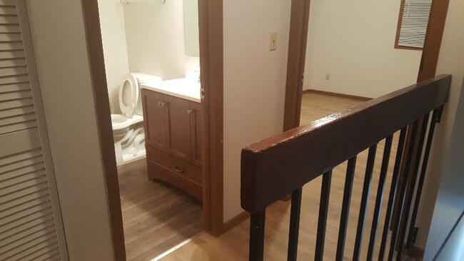 Photo - 858 Woodgate Dr Casa Adosada