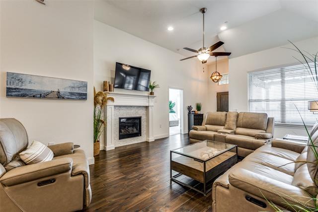 Photo - 1150 Foxglove Ln