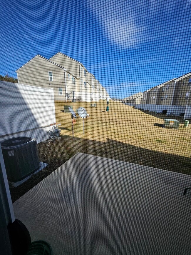 Photo - 645 Twisted Oak Dr NW