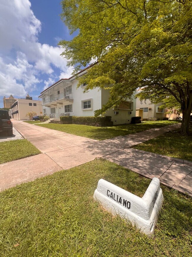 Photo - 1700 Galiano St Unit 2