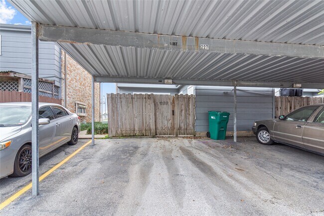 11002 Hammerly Blvd Unit 227
