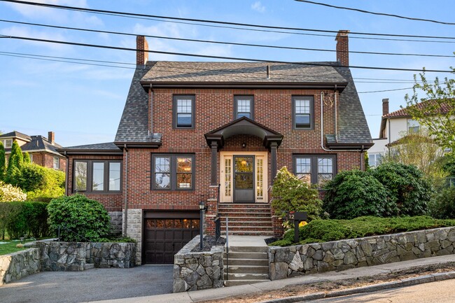 Photo - 12 Endicott Rd House