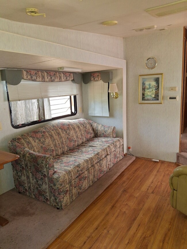 1234 Fairlane Rd