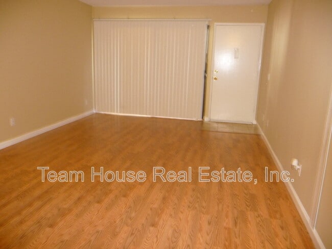 Photo - 27240 Luther Dr Unit #509
